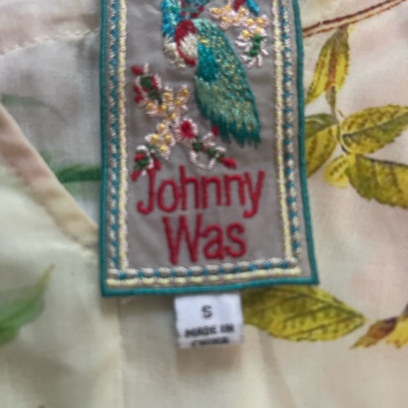 Johnny Was Los Angeles rayon V Neck Top flowy size small - Picture 3 of 8